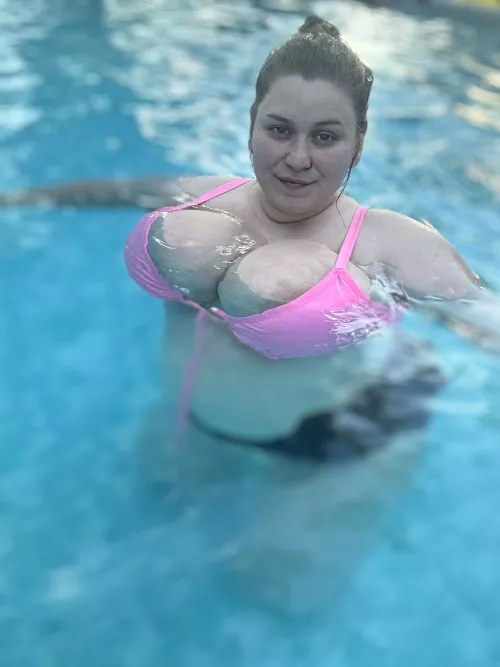 Fetish friendly milf. Offering pool content! ! No judgement zone! Come let mommy help you! [VID][PTY][RATE] [DOM] [PIC] [SNP] [OTH] [SCT][PRD]