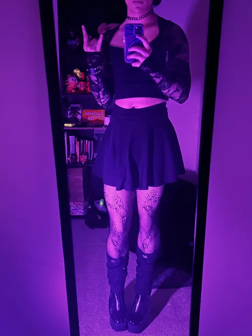 Goth boy is best boy ✨🖤