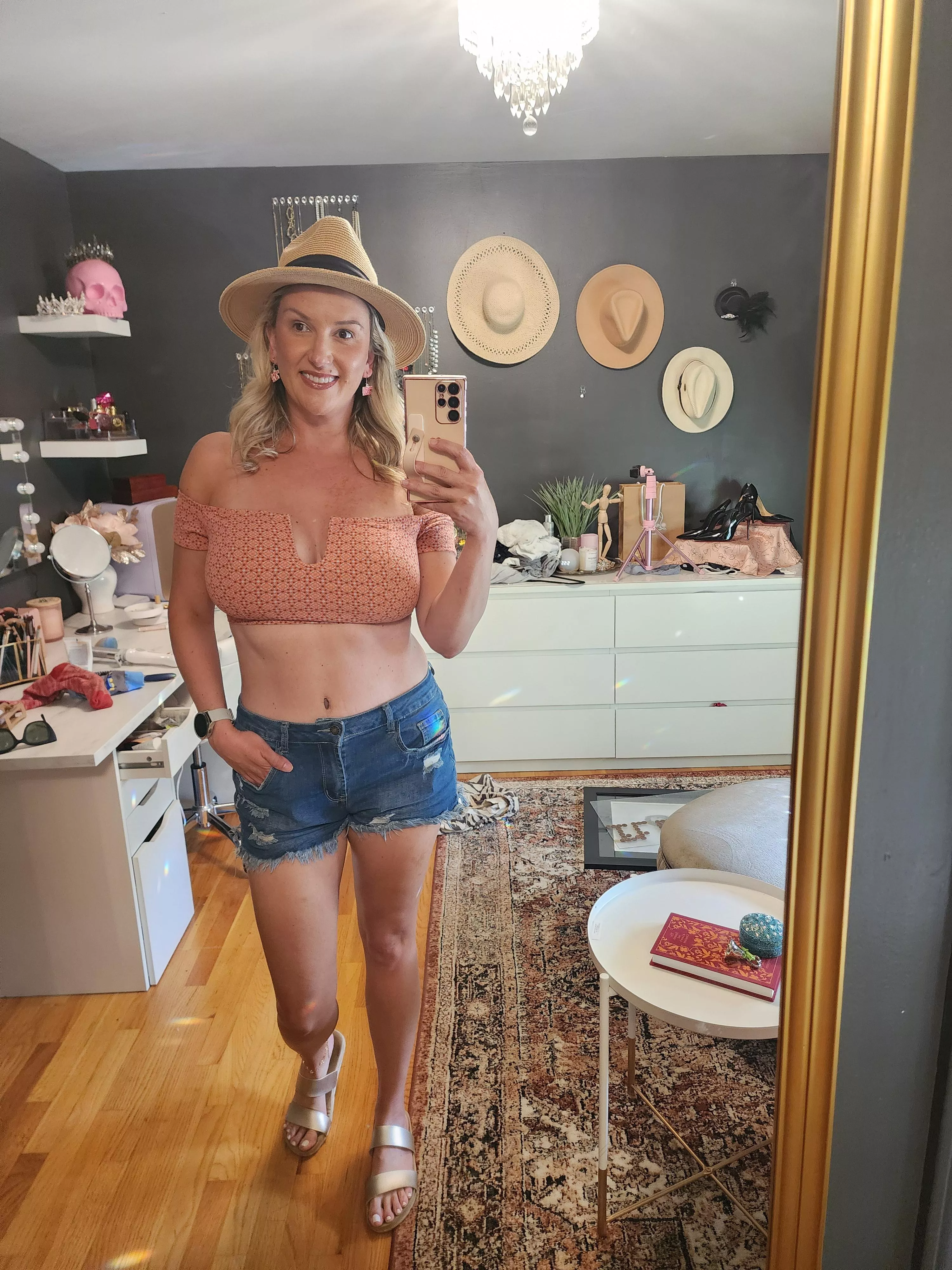 Headed out to the NKOTB concert! 46yo and still rockin' it!