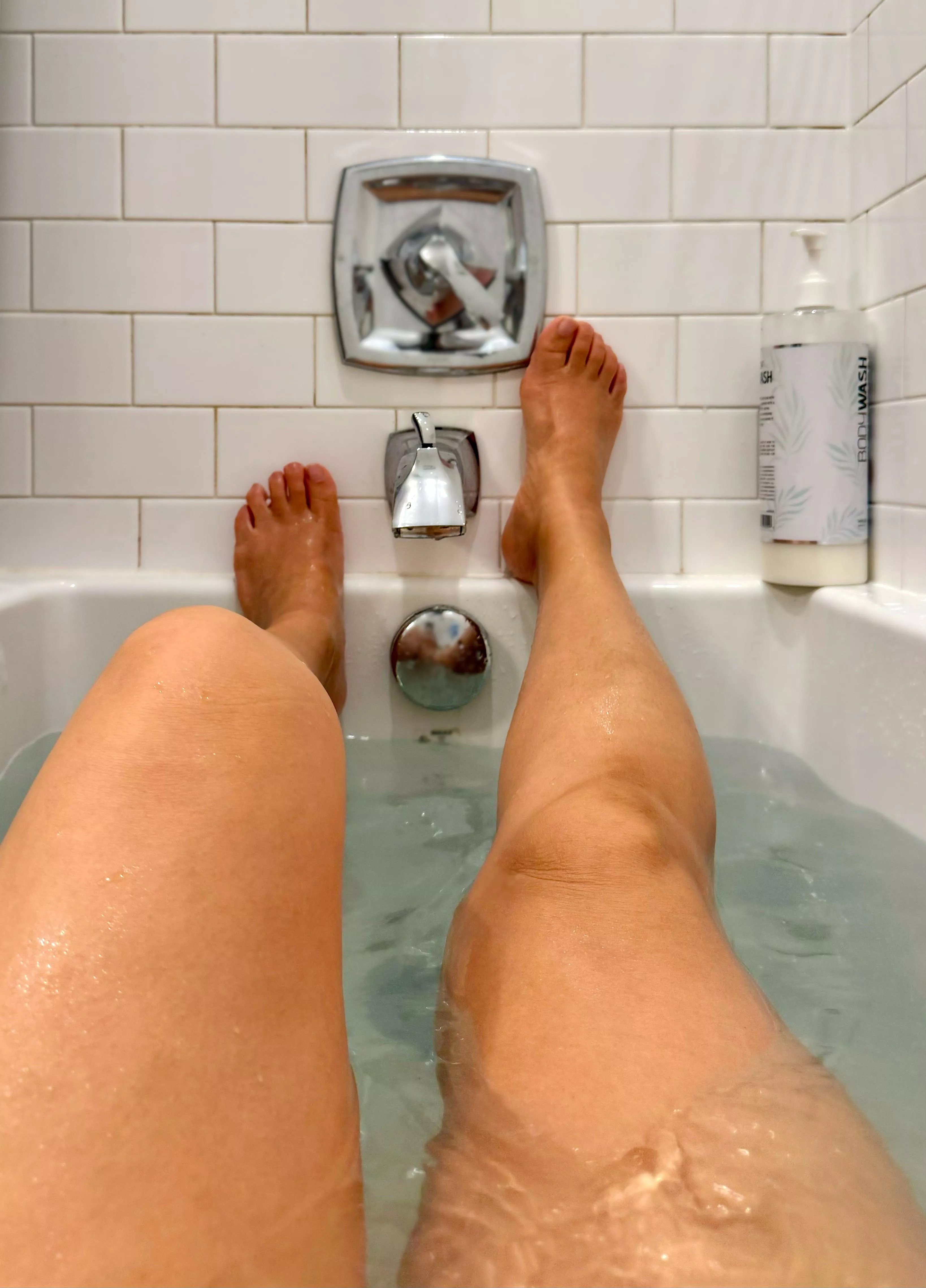 I think 🫧 bubbles are needed