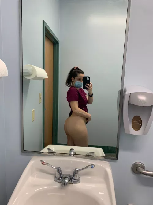 juicy vet tech booty comin at you