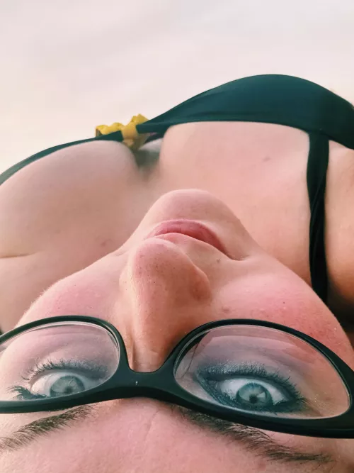 Only eyes for you 😉