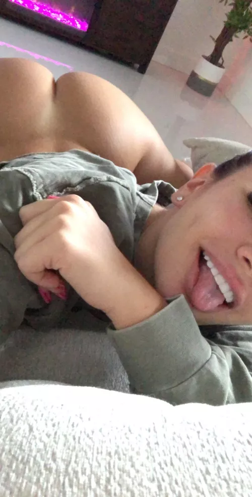 unlimited money or unlimited sex with me🤔