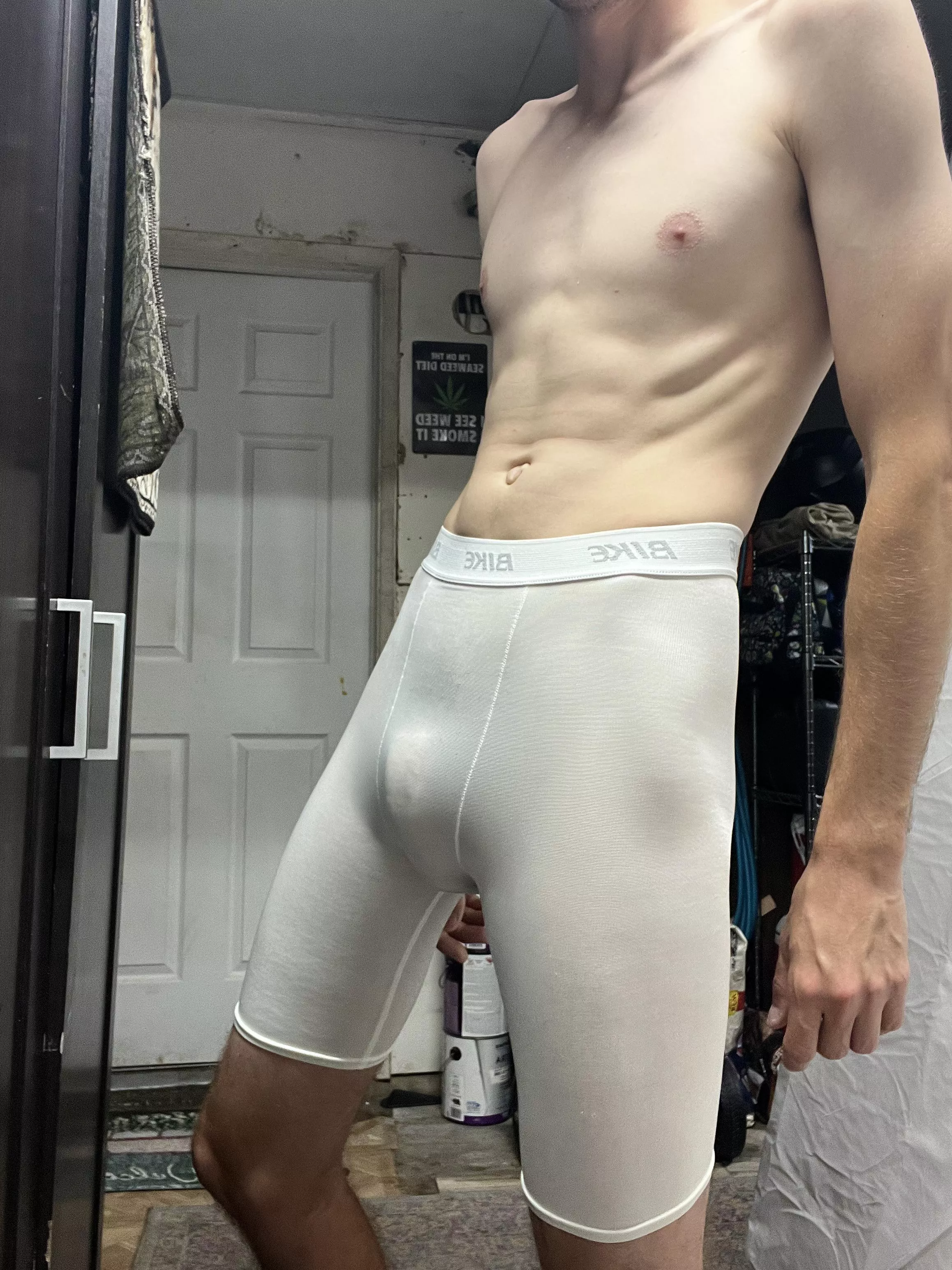Who likes vintage compression shorts?