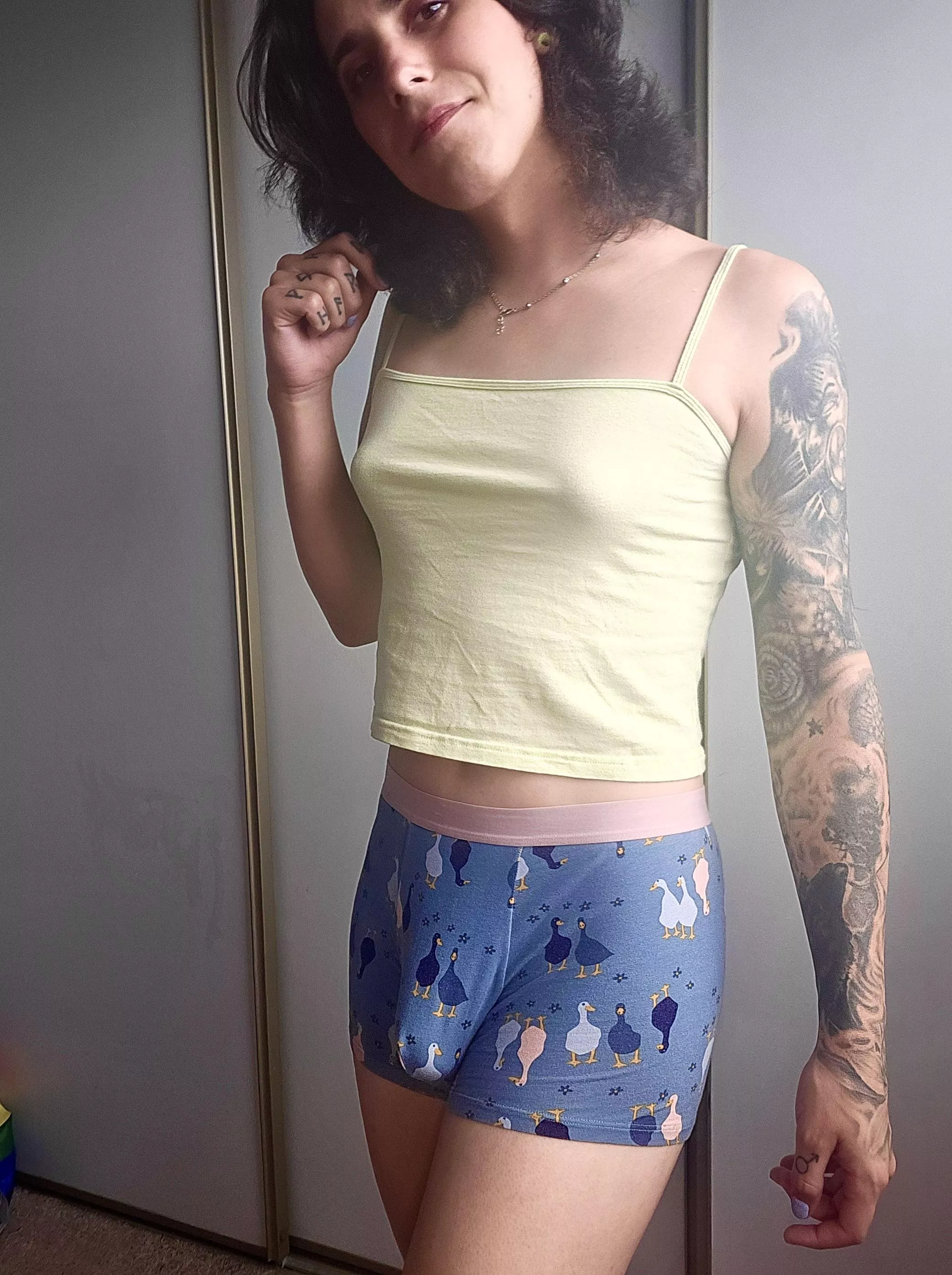 You wanna see my lollipop without the wrapper…👀🍆