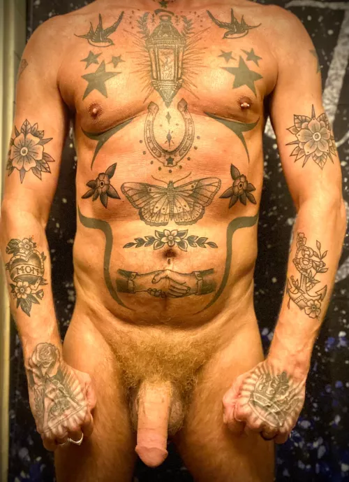 😈 A moment of pain is worth a lifetime of glory… 🍆💦 #inked #BWC 