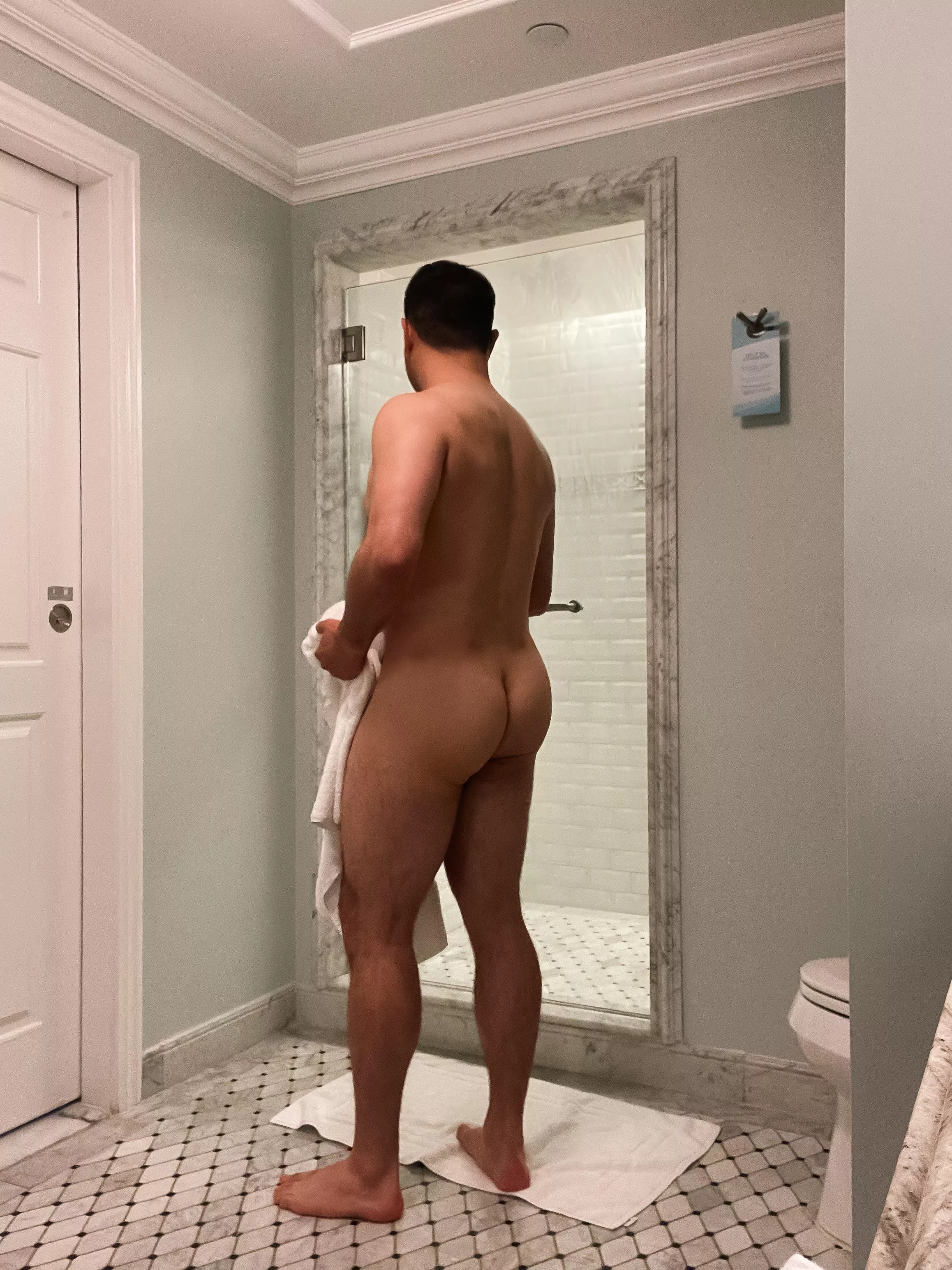 Anyone want to hop in the shower? (32)