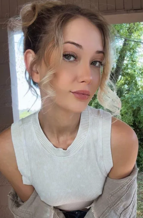 do I look hot in this fit