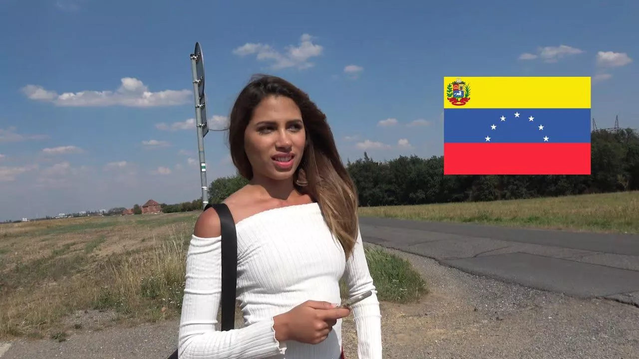 Her name saw her in a prankzone tv vid