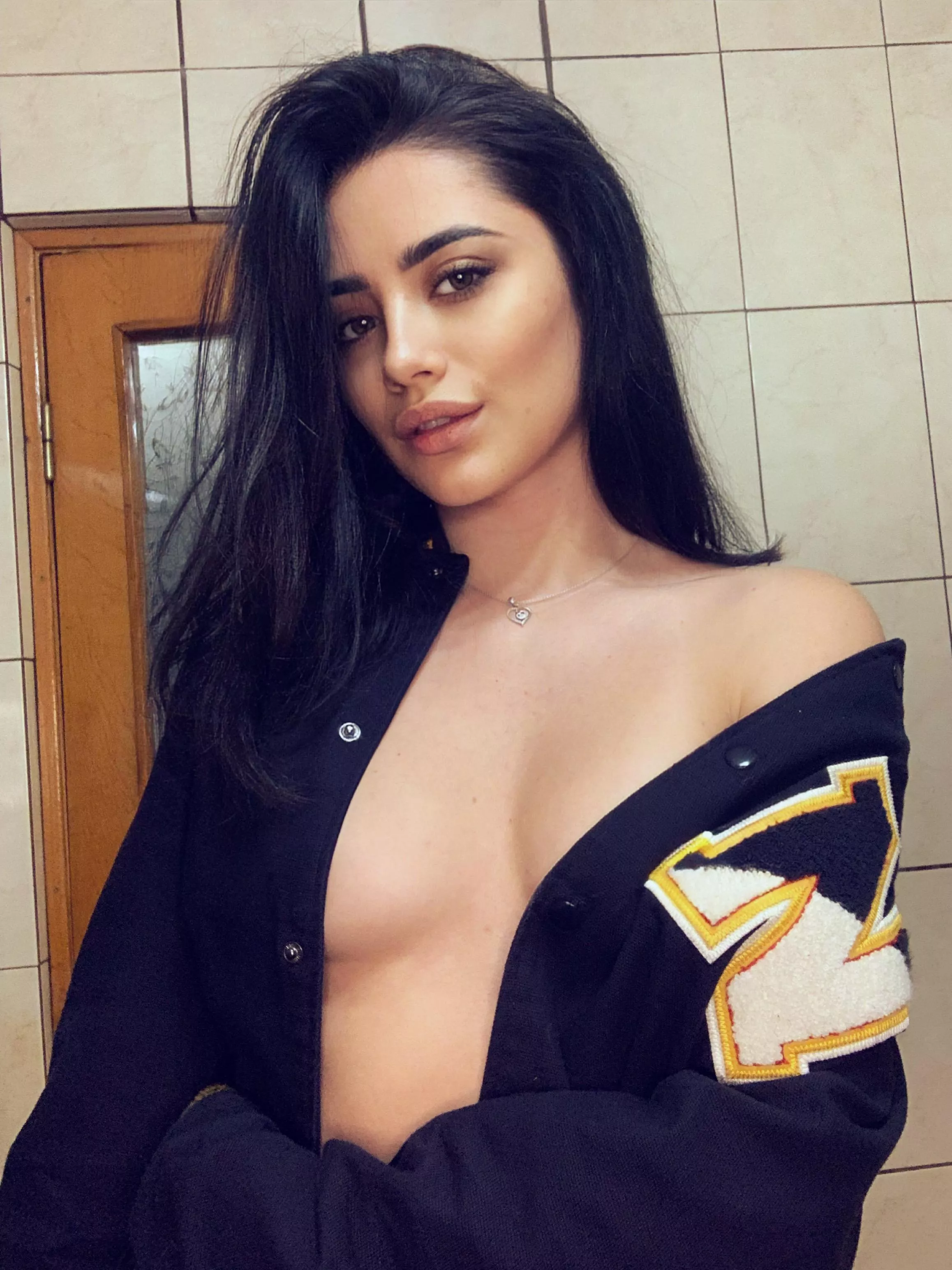 hope you don't mind me undressing 