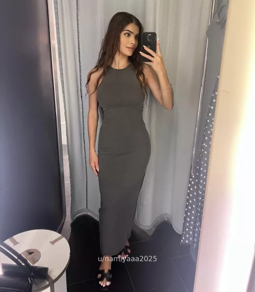 Not sure if this dress color matched my brown hair