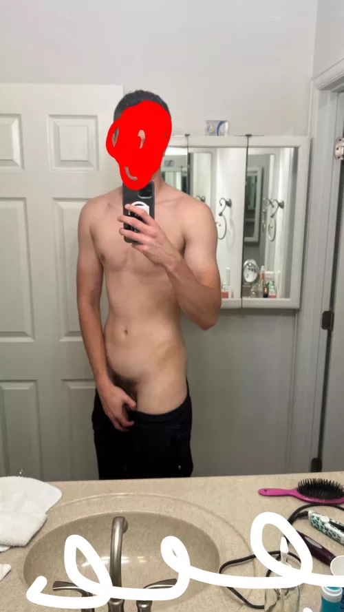 19 fit and good looking add me if ur hot and send face @nick.miller2024