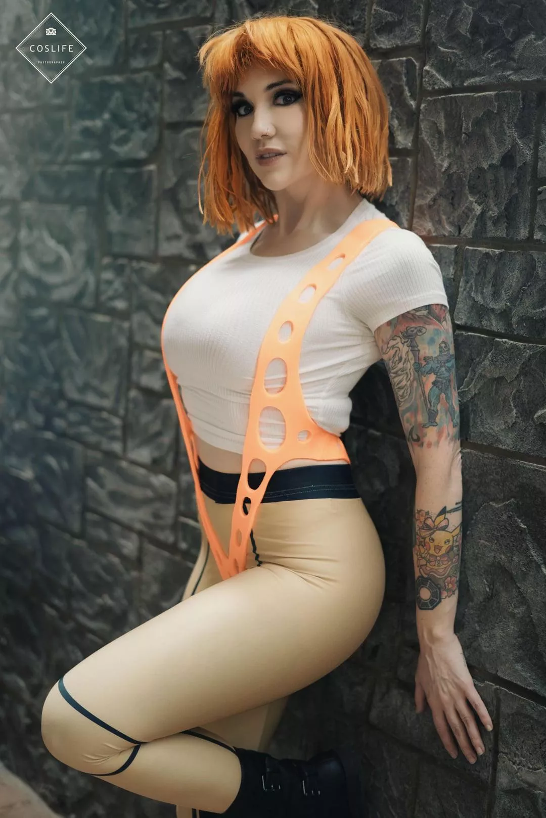 Busty cosplayer