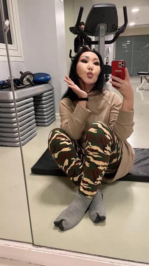 sniff my socks after yoga session [f]