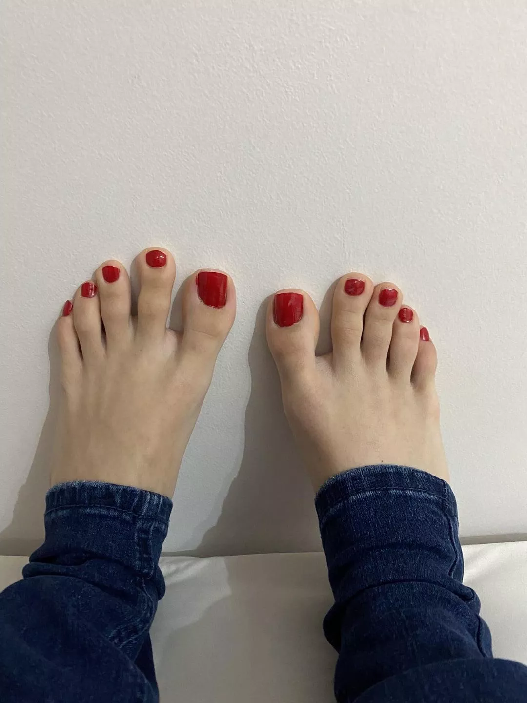 The color red is my favorite 😻