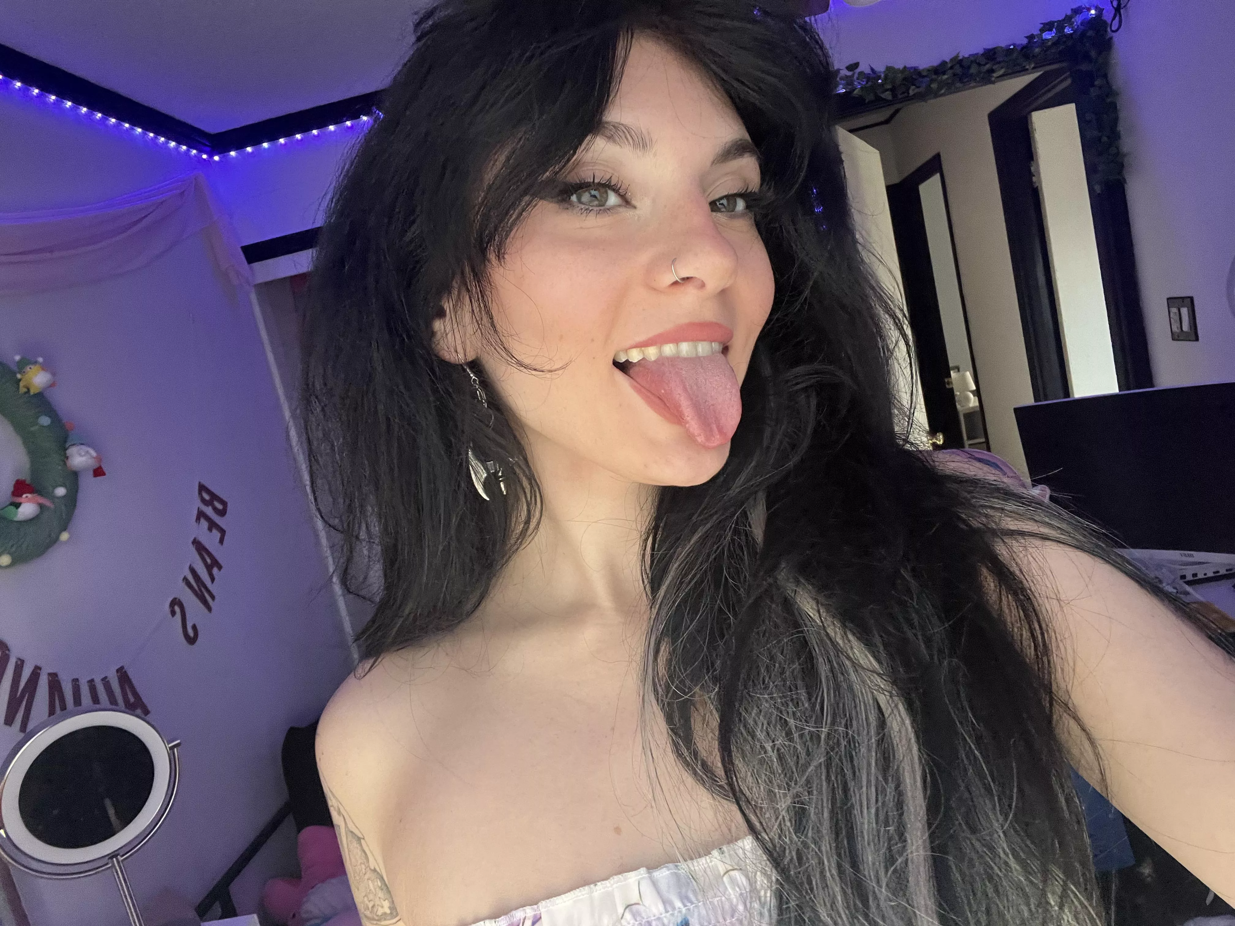 What's the first word you think of when you look at me?