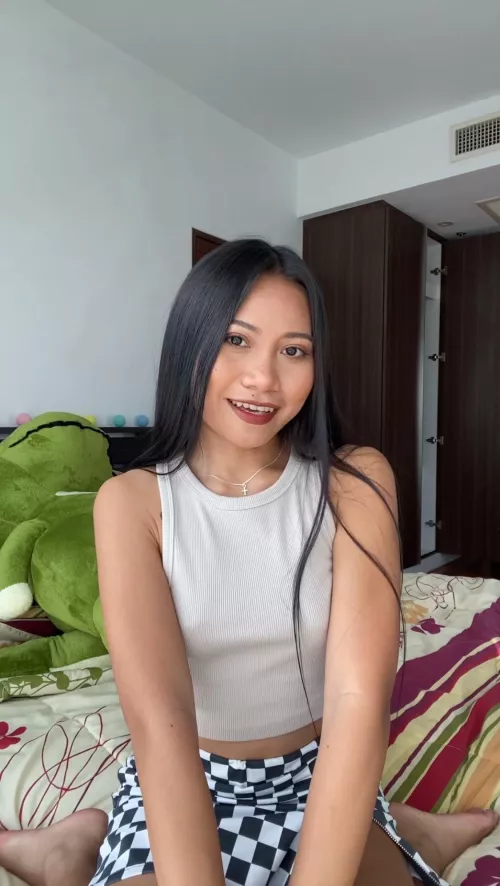 What's the first word you think of when you look at me?