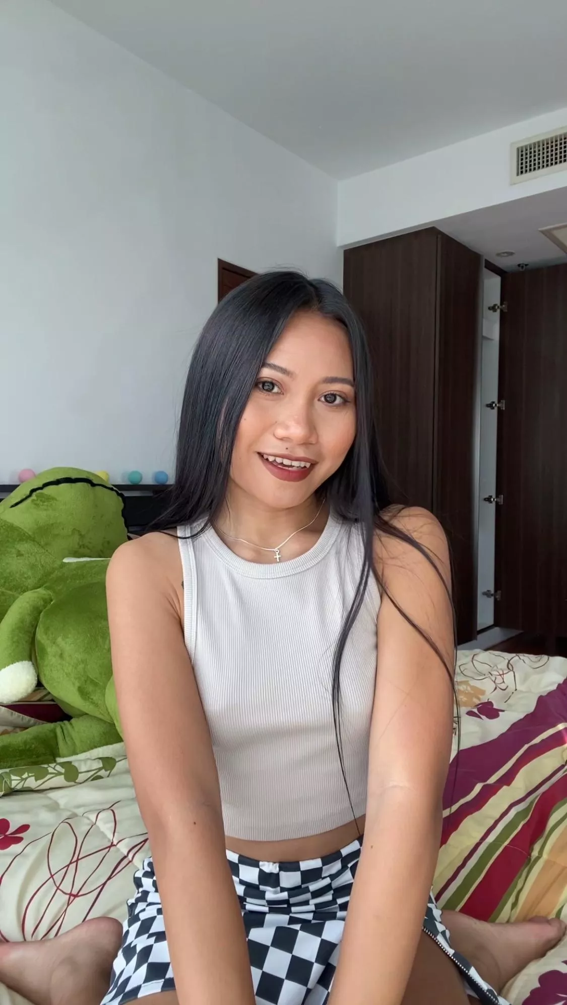 What's the first word you think of when you look at me?