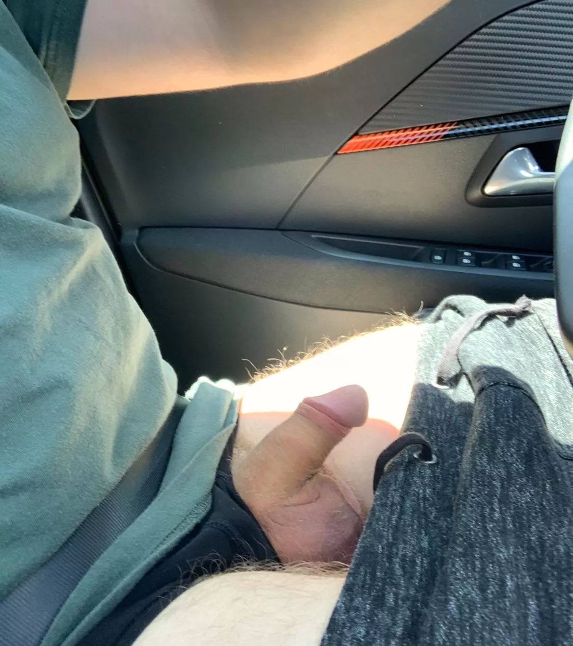 (34) Tricky to get hard while driving