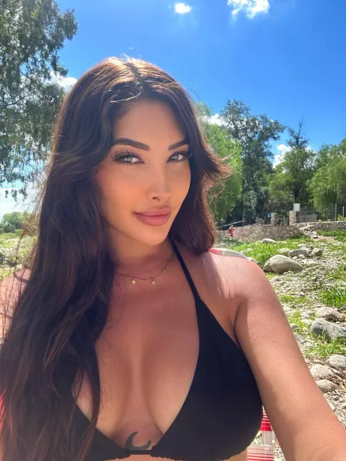 Are you more of an ass or boobs person? 🤔