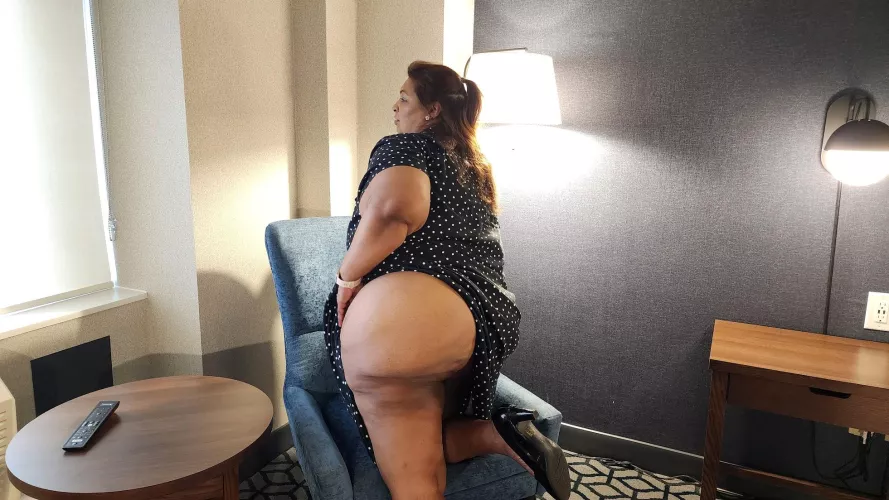 Boldness is sexy, especially when it’s done with this dress
