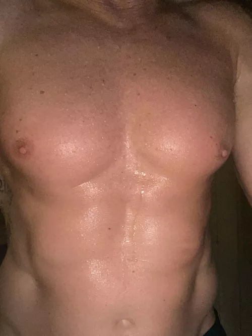 Hot yoga simply the best 🙌🔥anyone care to join ?