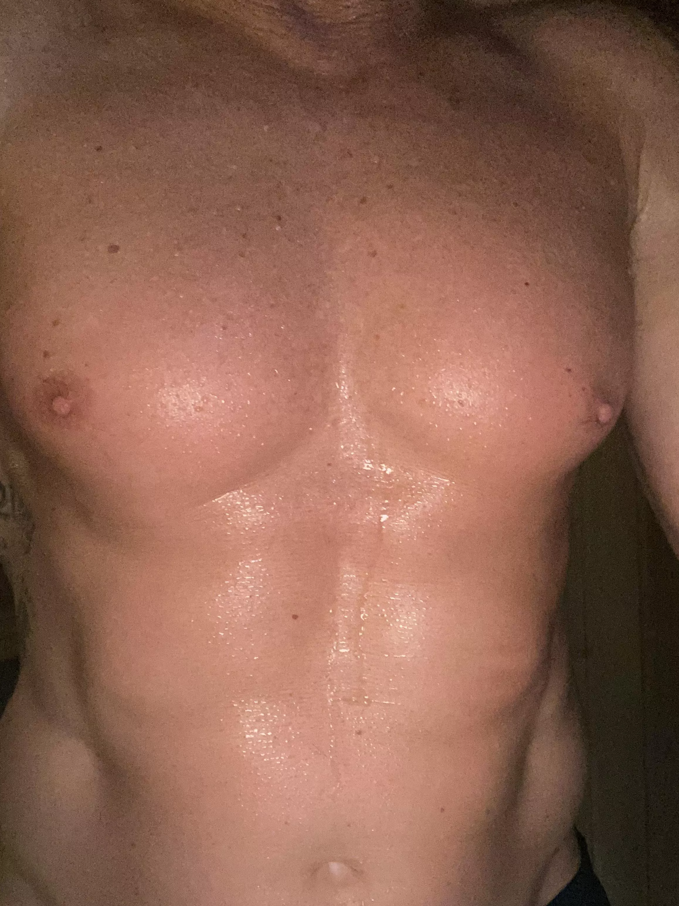 Hot yoga simply the best 🙌🔥anyone care to join ?