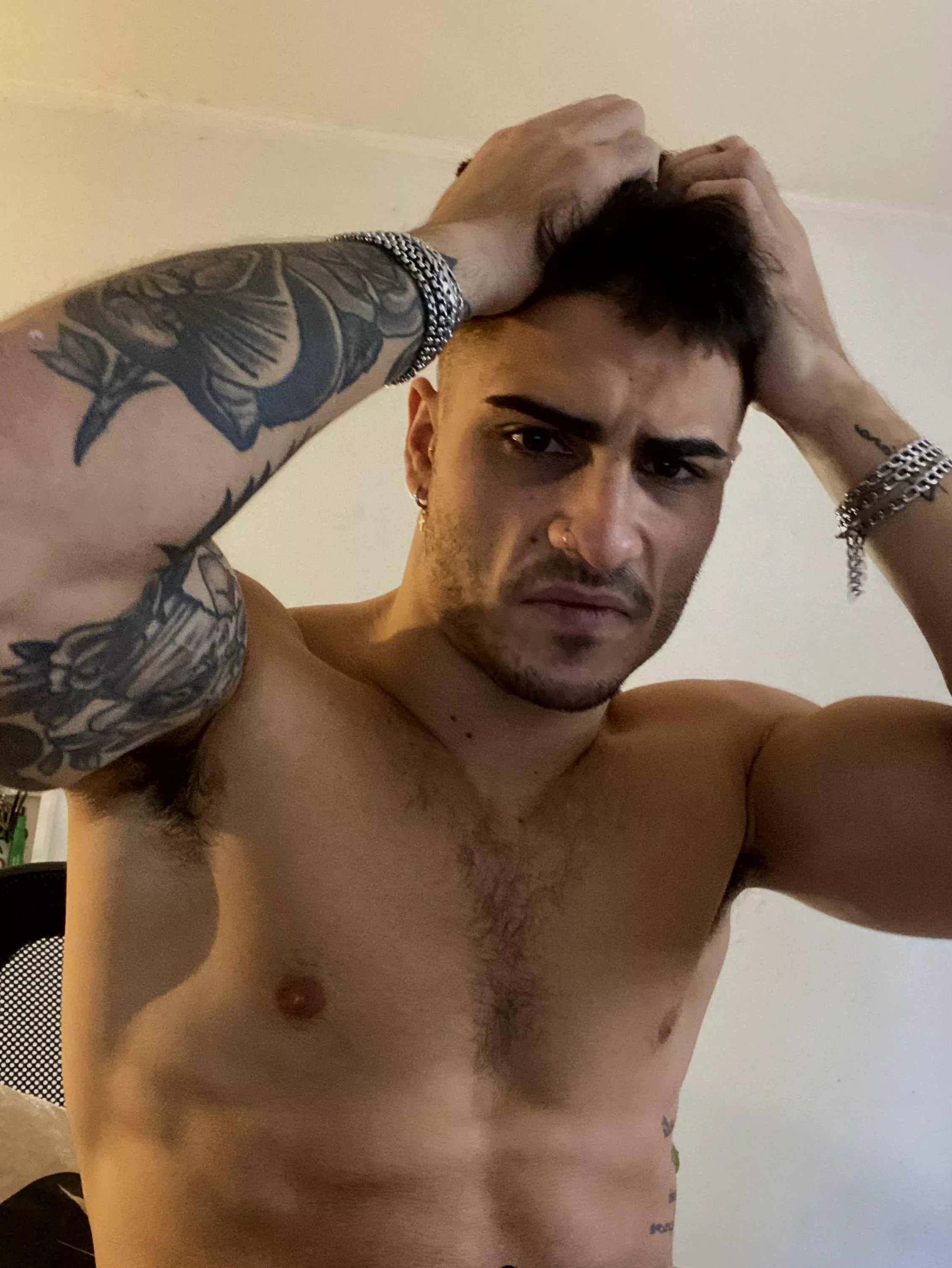 I will shove my sweaty armpits on your face 