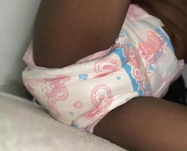 Only have 2 more dips after this π« gonna try to stay in this one for as long as I can π
  good morning from baby me π!