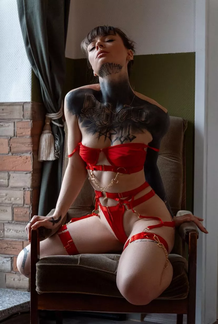 red's my fav colour, what's yours? [F]