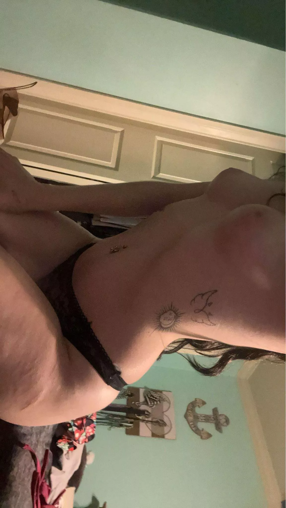 Slap the head of it down my ribs