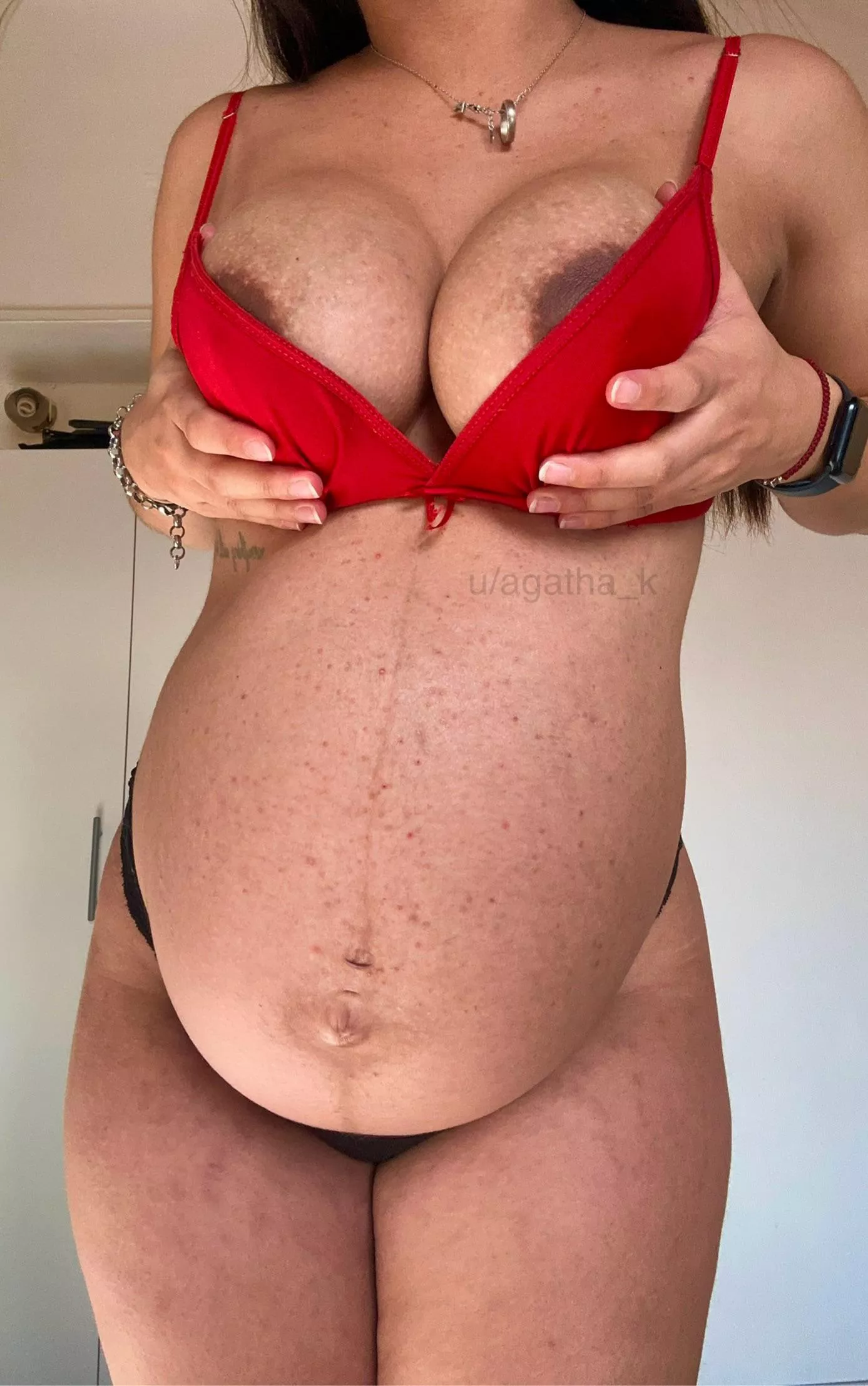 Would you have a limit on how far pregnant I am to fuck ? 😈