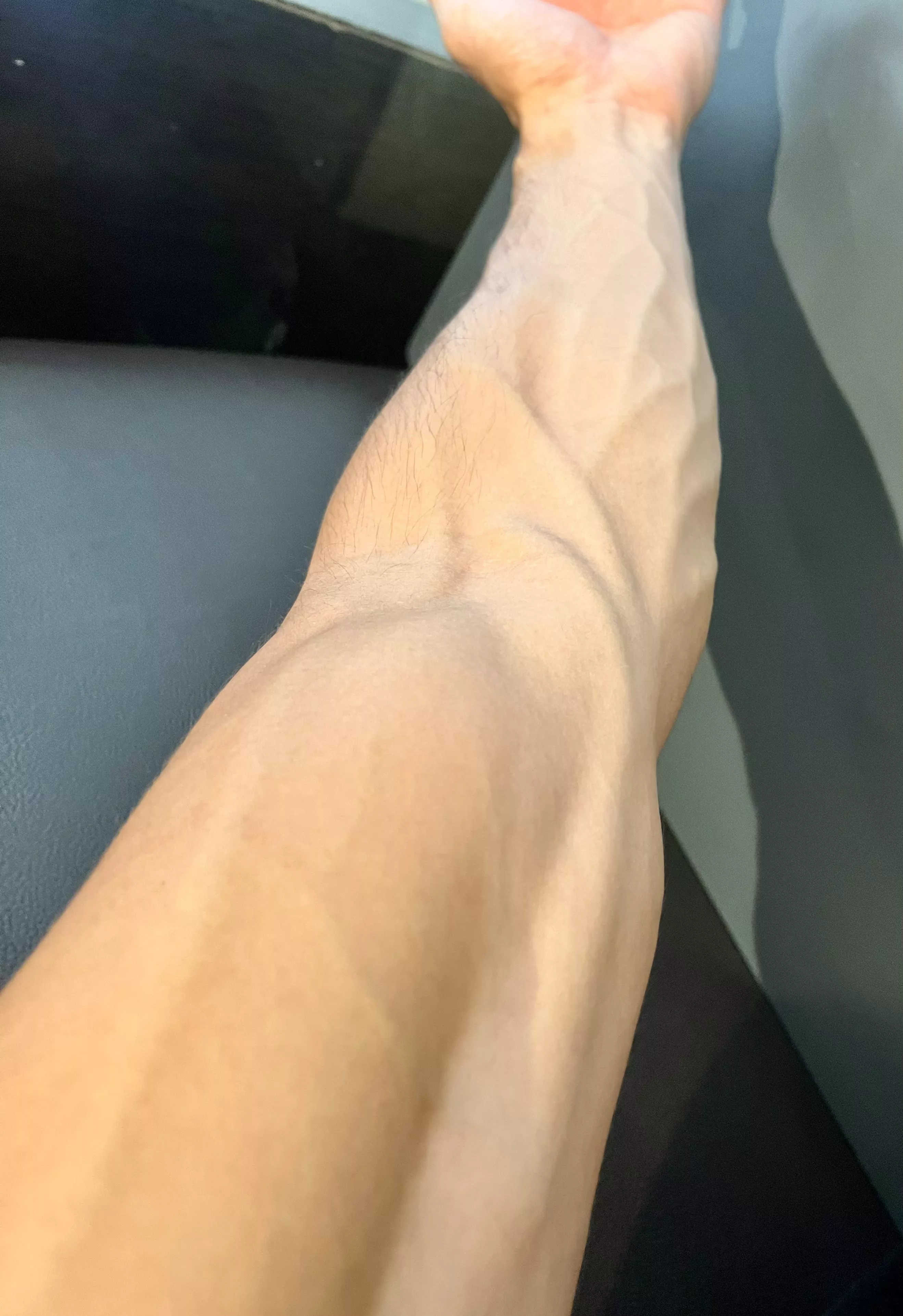 CUM massage my huge veins for me 🥰🥰😮‍💨
