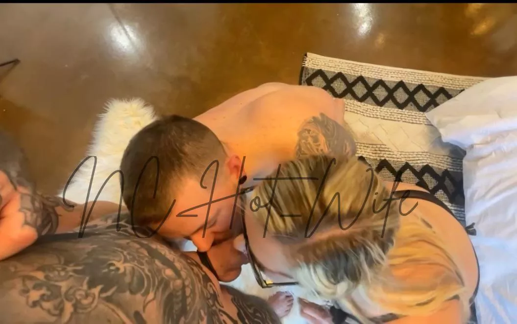 How long do you think you’d last with two mouths on your cock? 