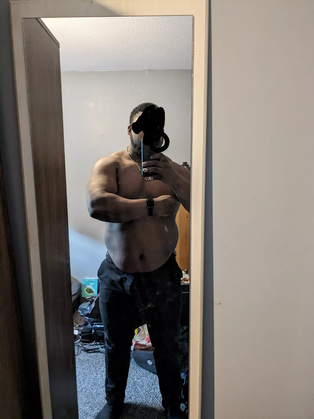 Kinda chubby. Kinda muscly. Kinda hope someone enjoys this picture...