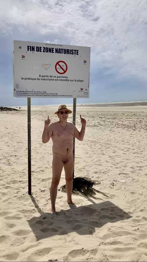 Lovely day at the nude beach in France 🇫🇷