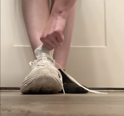 No better feeling than taking off sweaty running shoes 😈  (they're extra smelly in the humidity)