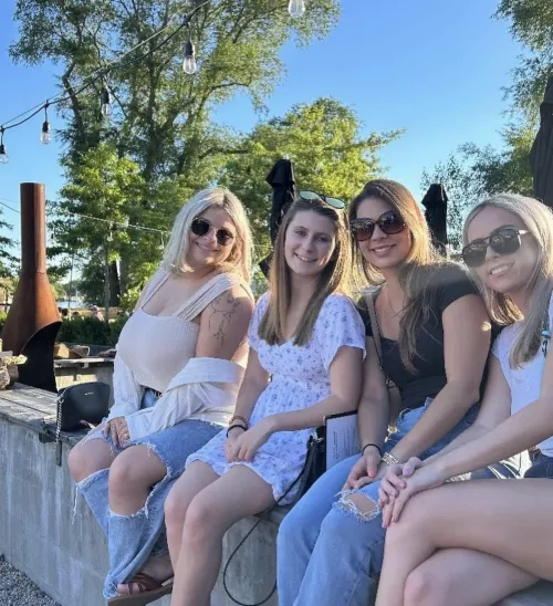 None of her friends compare