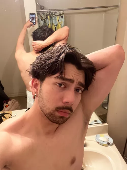 You like my wasian pits 😘