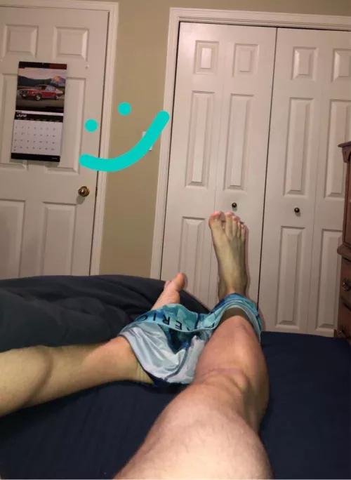 23 college bro horny after class. Hmu @Rymank5