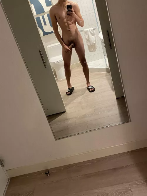 (25) Lonely in my hotel room. Hmu 