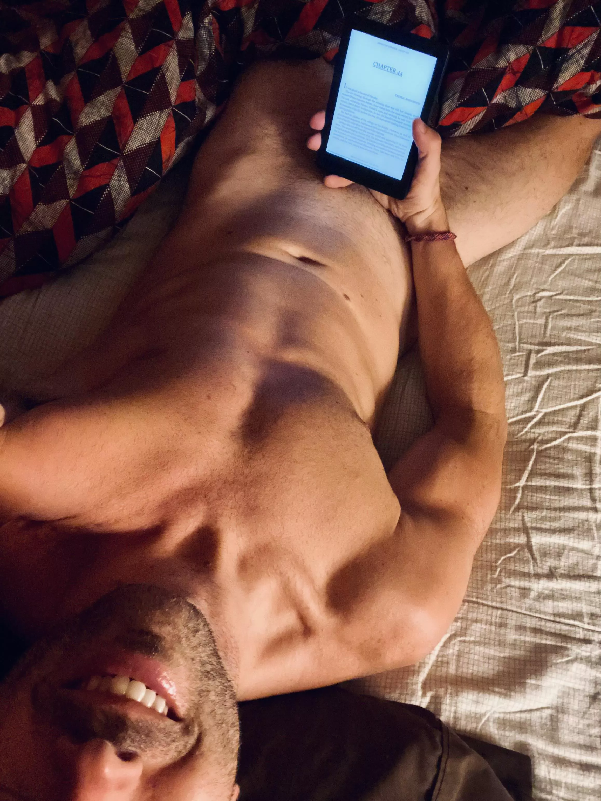 (37) who else loves to read before bed?