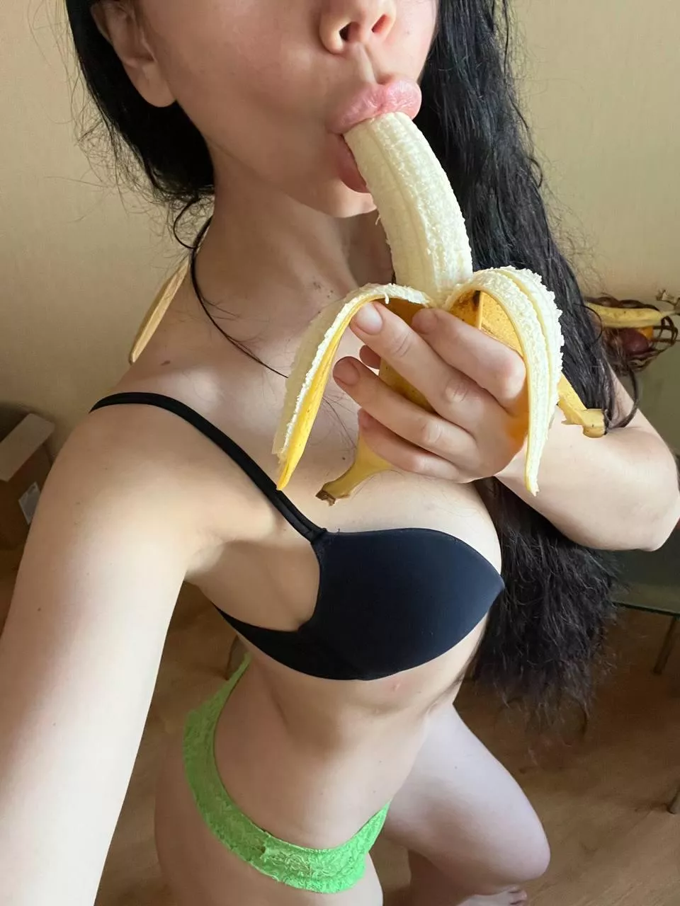 A hard thing in the mouth always leads to continuation (@liza_candy_baby) [onlyfans]