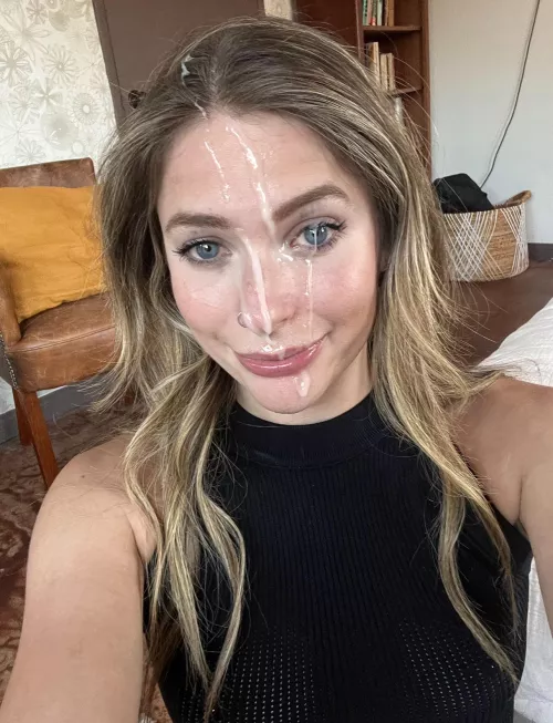 Big thick facials make me feel the prettiest 