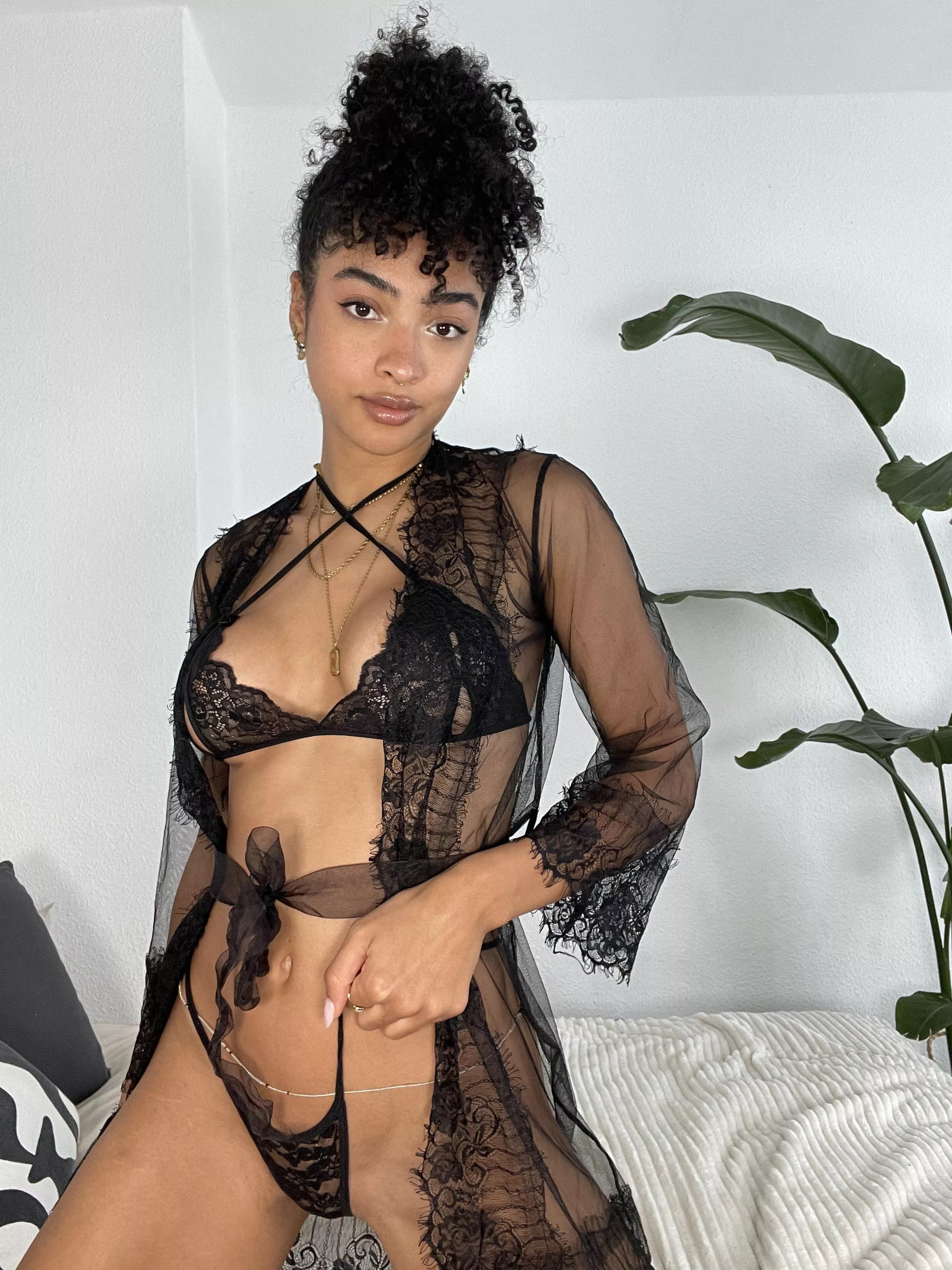 Does your cock get hard for darkskin girls?