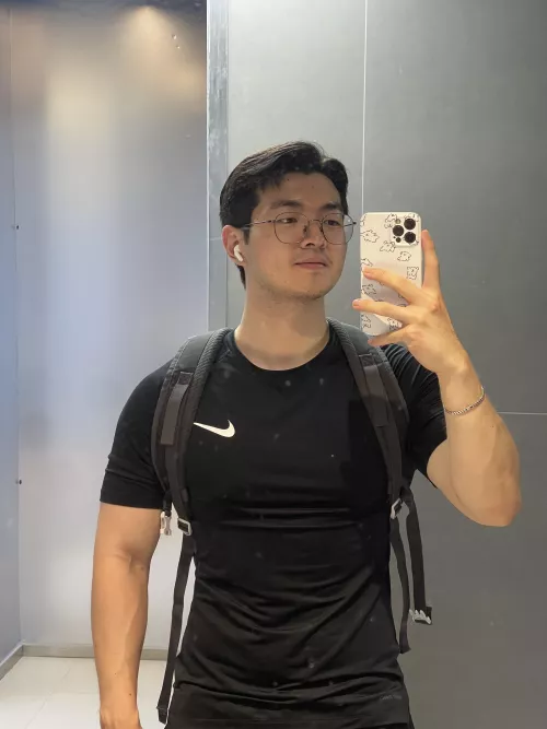 Happy pride 🏳️‍🌈 (surprise on my ig)