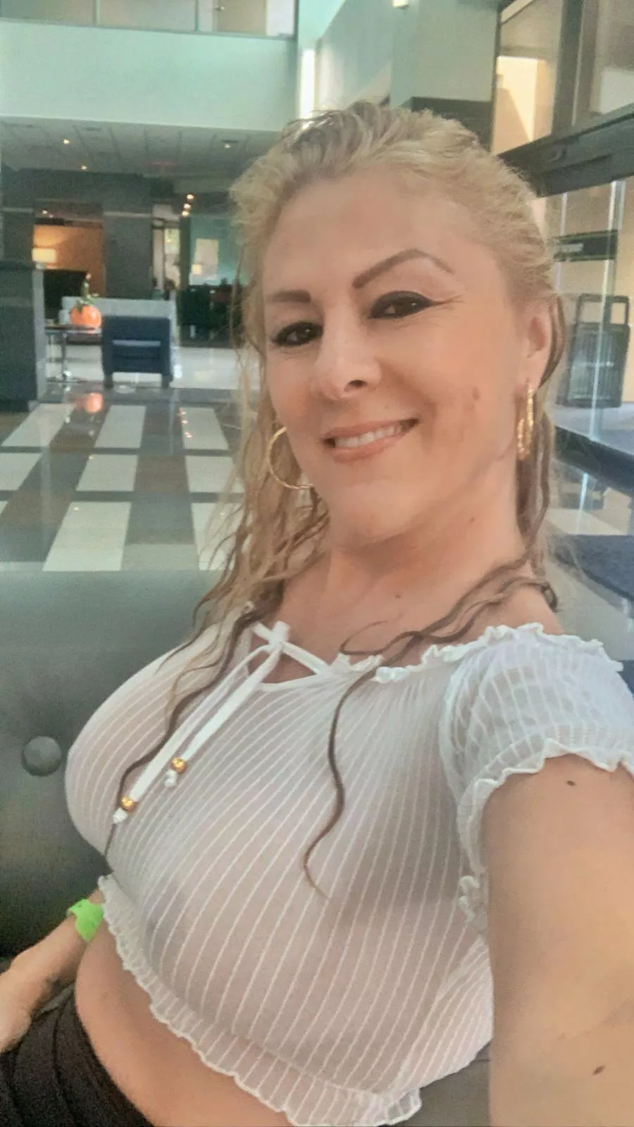 Hey hi if you see me..