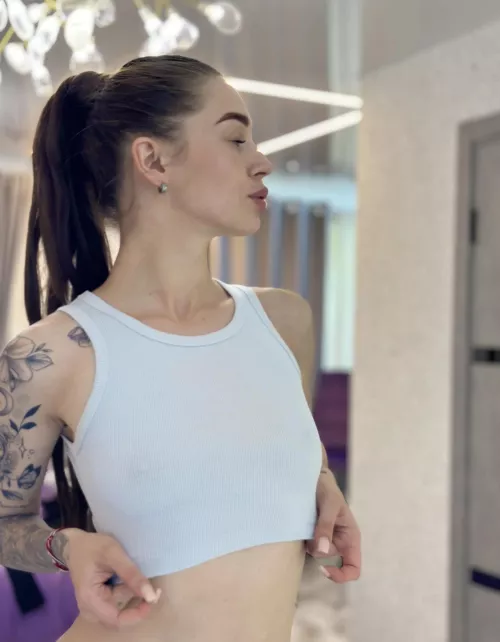 Hurd brunettes are your type