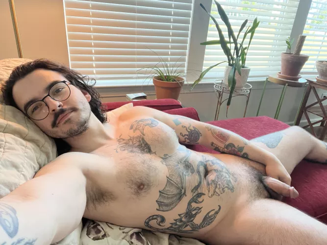 I had the blinds open.. wish one of you was my neighbor 🥵