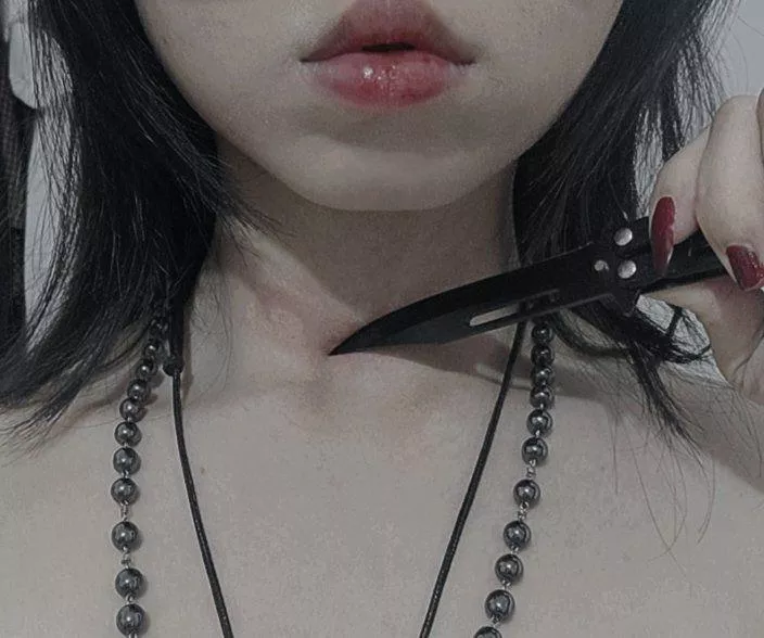 I'm ready to be your goth slut